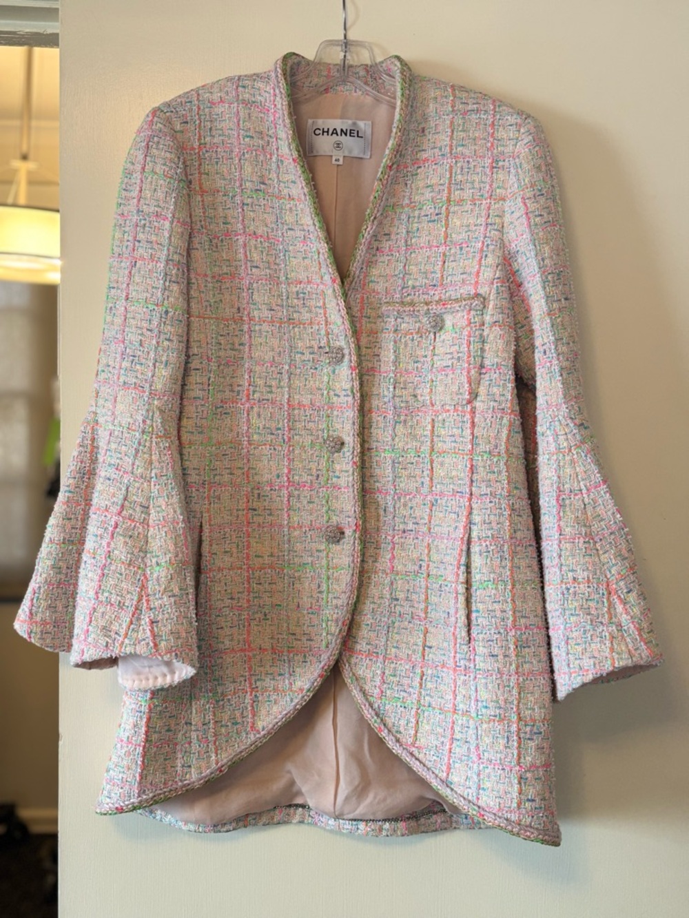 EUC CHANEL 2024 Pastel Tweed Evening Jacket in Pink, Green & Cream size 40/US 8 - Picture 1 of 16